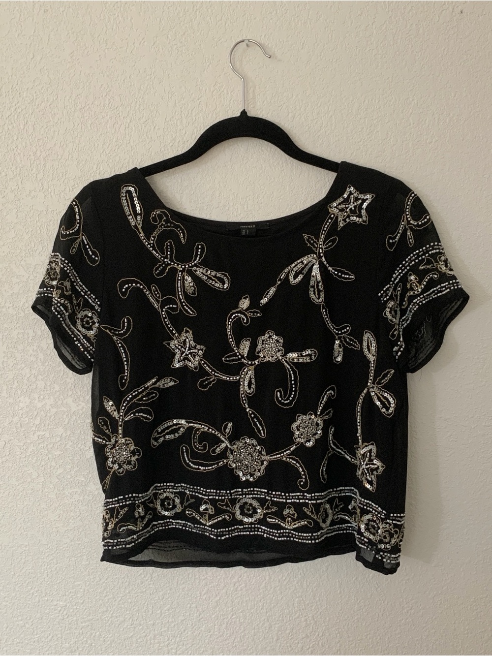 Forever 21 Black Embellished Floral Crop Top